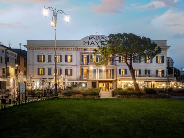 Hotel Mayer Splendid Desenzano Esterni 02